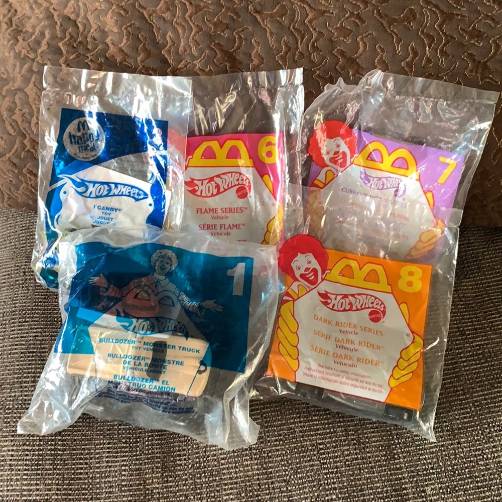 McDonalds happy Meal Hot Wheels Cars
